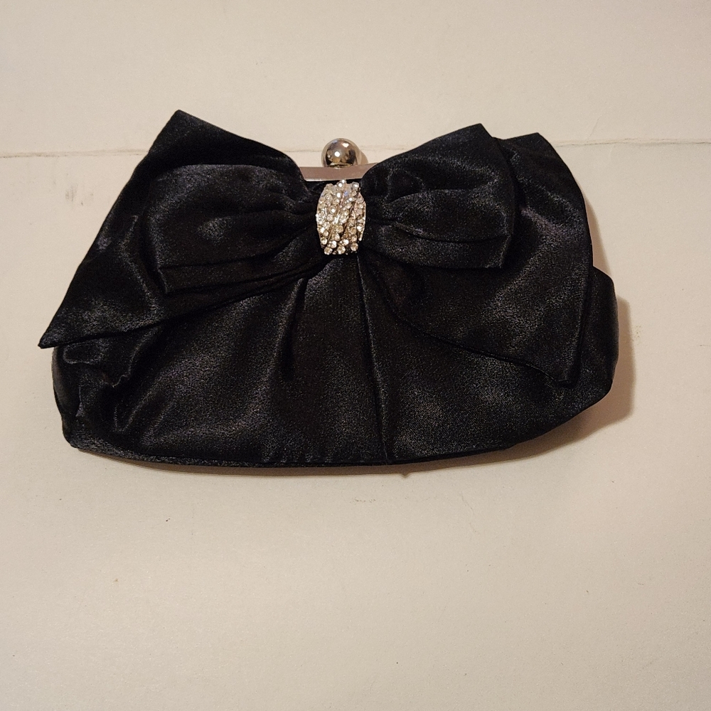 Black Bow Tie Purse - Picture 5 of 5